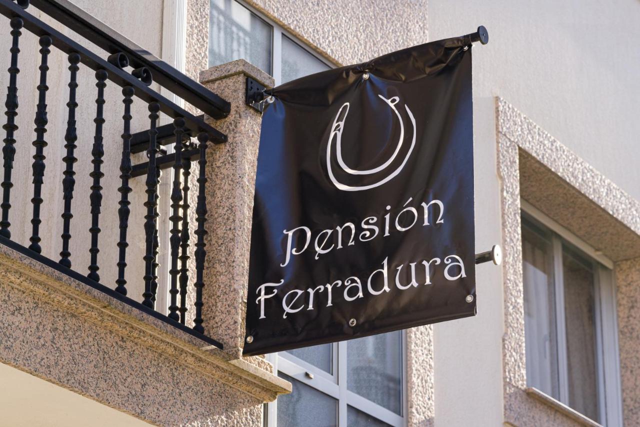 Pension Ferradura Мелиде Экстерьер фото